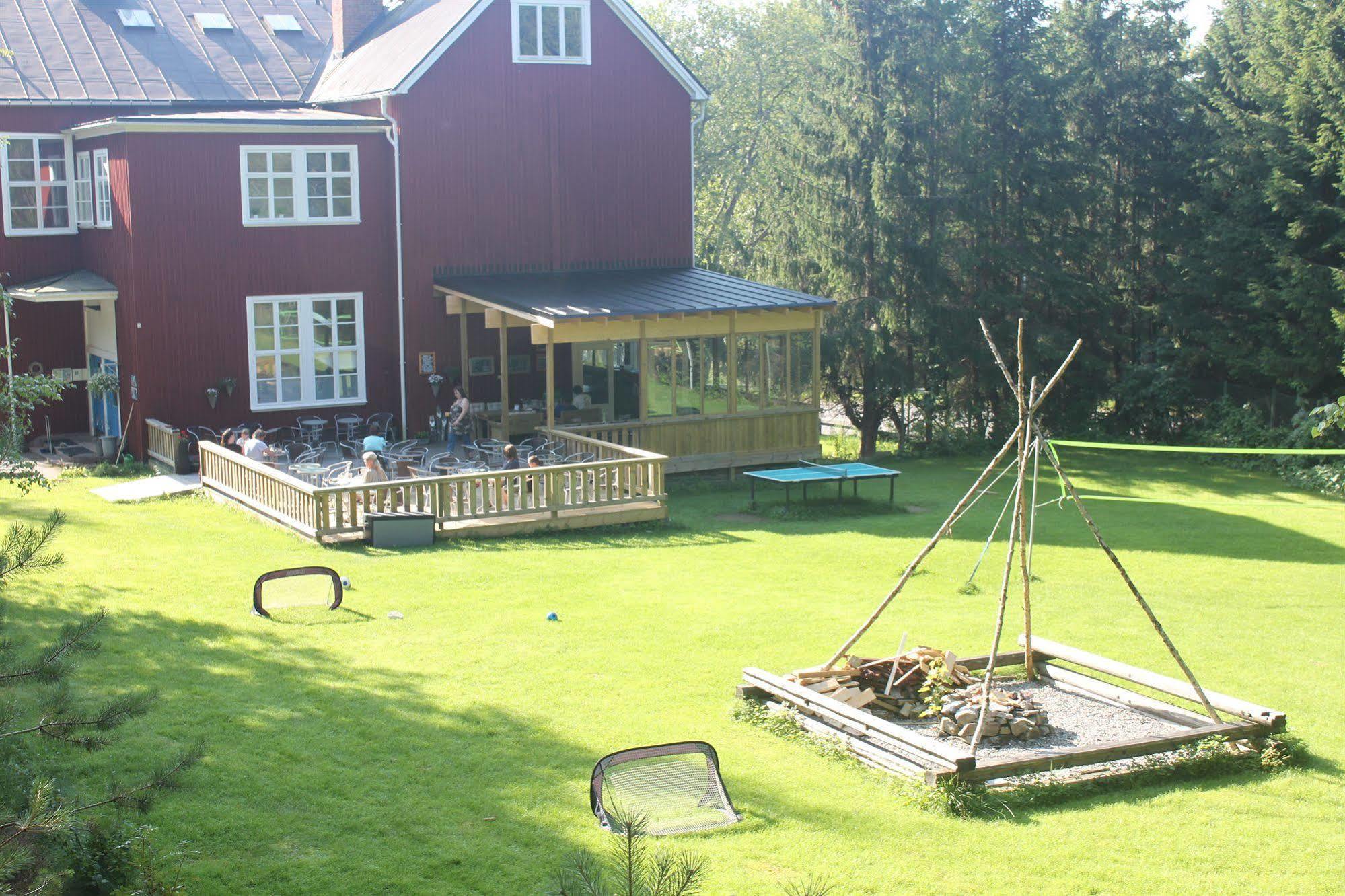 Guesthouse Eleven Hotel Arvika Buitenkant foto